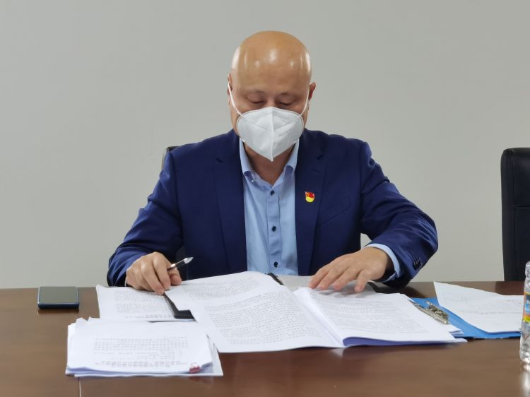 市环发公司召开2023年元旦春节期间党风廉洁建设工作部署会暨第一季度廉洁从业教育会(图4)