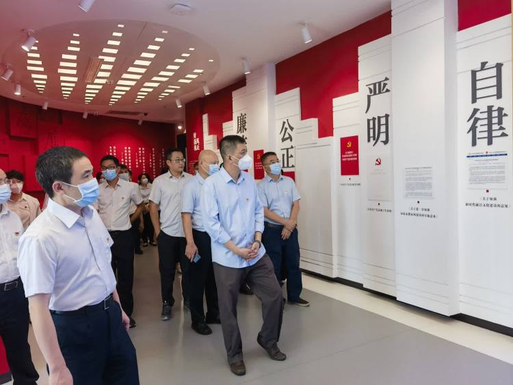 传承海瑞精神 激荡清风正气——市环发公司开展“清廉国企 青廉有我”主题党日活动(图7)