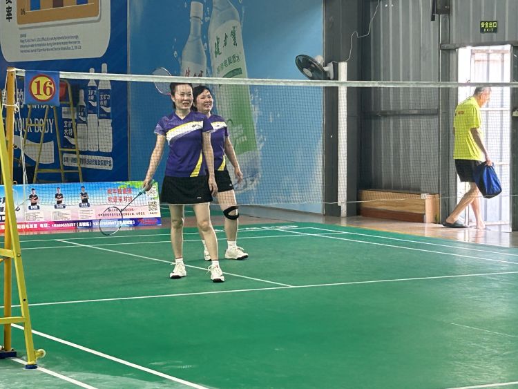 团结奋发聚活力，凝心拼搏展风采——庆祝建党102周年羽毛球联谊赛(图4)