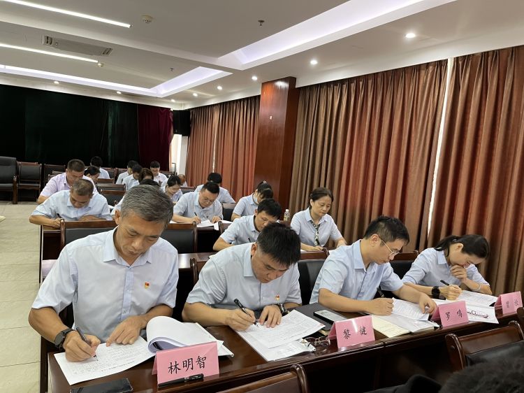 市国资委考核组对环发公司领导班子及成员开展2022年度综合考核(图5)