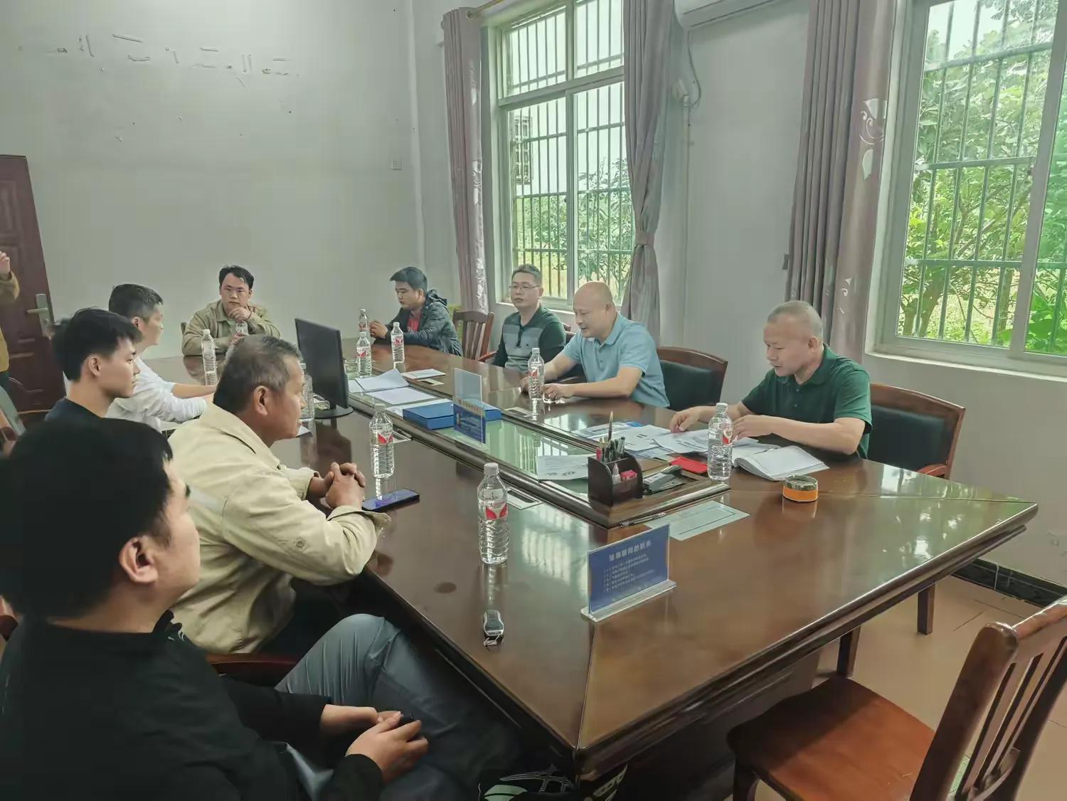 市环发公司党委书记、董事长周小勇带队调研督导迎接国家后评估考核、省第三方评估考核和乡村振兴工作