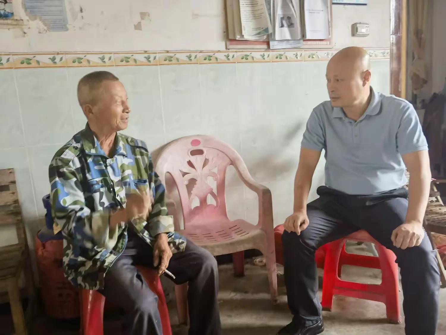 市环发公司党委书记、董事长周小勇带队调研督导迎接国家后评估考核、省第三方评估考核和乡村振兴工作(图4)